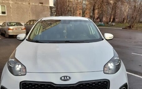 KIA Sportage IV рестайлинг, 2018 год, 2 150 000 рублей, 2 фотография