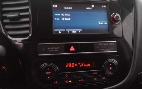 Mitsubishi Outlander III рестайлинг 3, 2019 год, 1 500 000 рублей, 12 фотография