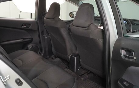 Toyota Prius IV XW50, 2019 год, 2 159 000 рублей, 11 фотография