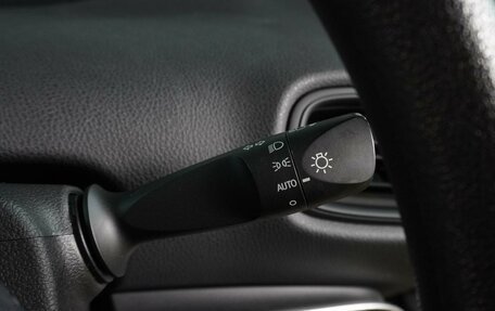 Toyota Prius IV XW50, 2019 год, 2 159 000 рублей, 17 фотография