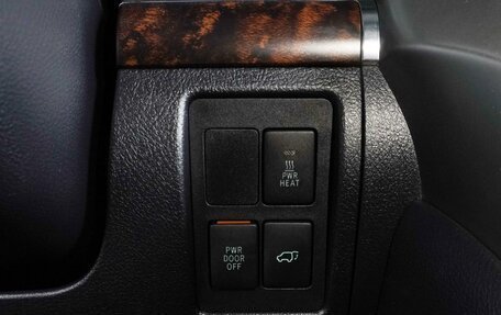 Toyota Land Cruiser 200, 2014 год, 4 199 000 рублей, 31 фотография