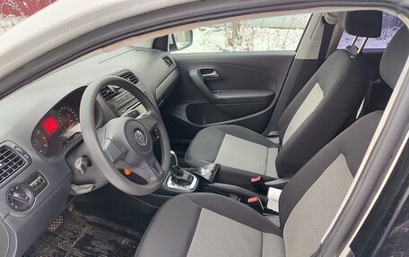 Volkswagen Polo VI (EU Market), 2010 год, 800 000 рублей, 9 фотография