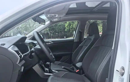 Volkswagen T-Cross I, 2021 год, 1 200 001 рублей, 11 фотография