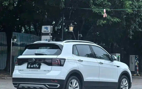 Volkswagen T-Cross I, 2021 год, 1 200 001 рублей, 5 фотография