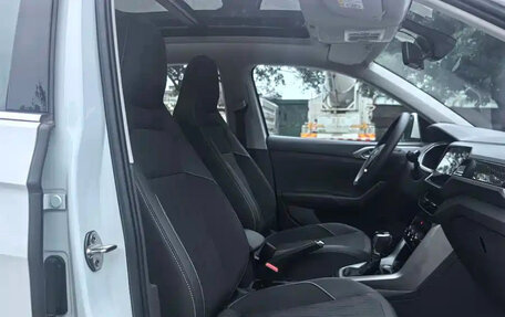 Volkswagen T-Cross I, 2021 год, 1 200 001 рублей, 13 фотография