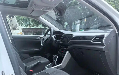 Volkswagen T-Cross I, 2021 год, 1 200 001 рублей, 14 фотография