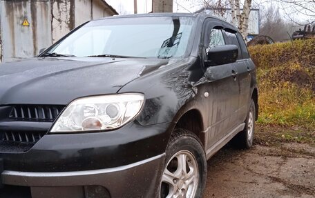Mitsubishi Outlander III рестайлинг 3, 2004 год, 495 000 рублей, 7 фотография