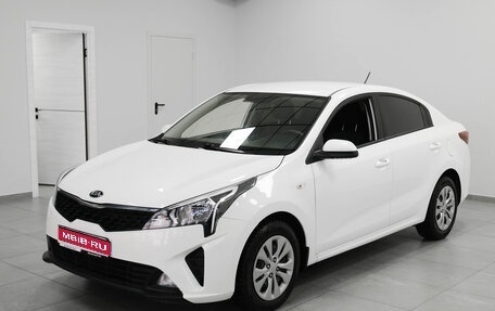 KIA Rio IV, 2021 год, 1 740 000 рублей, 1 фотография