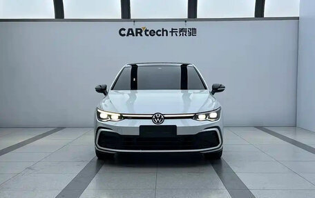Volkswagen Golf VIII, 2020 год, 1 299 800 рублей, 2 фотография