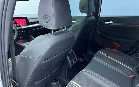 Volkswagen Golf VIII, 2020 год, 1 299 800 рублей, 13 фотография