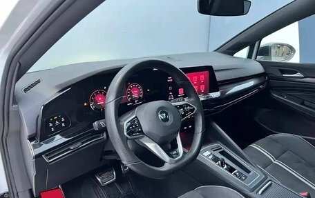 Volkswagen Golf VIII, 2020 год, 1 299 800 рублей, 8 фотография
