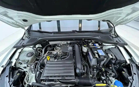 Volkswagen Golf VIII, 2020 год, 1 299 800 рублей, 23 фотография