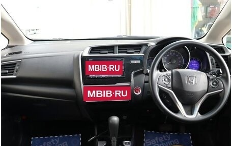 Honda Fit III, 2018 год, 1 150 000 рублей, 39 фотография