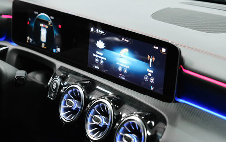 Mercedes-Benz CLA, 2020 год, 3 090 000 рублей, 15 фотография