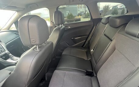 Opel Astra J, 2011 год, 870 000 рублей, 7 фотография