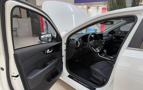 KIA K3, 2022 год, 1 640 000 рублей, 14 фотография