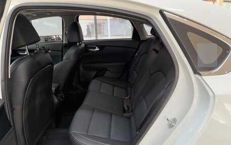 KIA K3, 2022 год, 1 640 000 рублей, 16 фотография