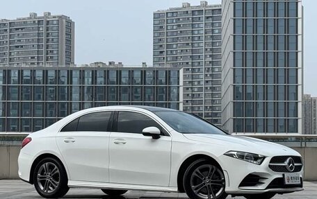 Mercedes-Benz A-Класс, 2022 год, 1 991 571 рублей, 2 фотография