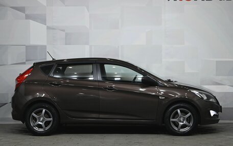 Hyundai Solaris II рестайлинг, 2015 год, 980 000 рублей, 9 фотография