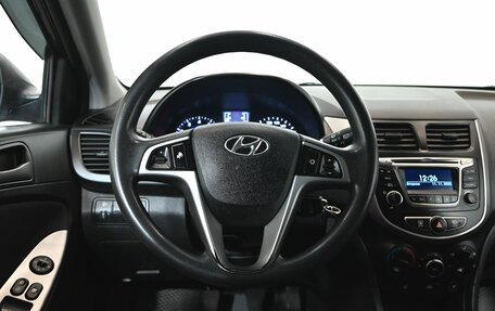 Hyundai Solaris II рестайлинг, 2015 год, 980 000 рублей, 14 фотография