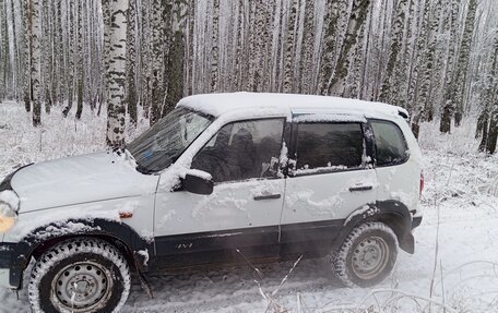 Chevrolet Niva I рестайлинг, 2003 год, 210 000 рублей, 4 фотография