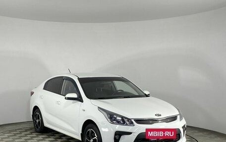KIA Rio IV, 2018 год, 1 200 000 рублей, 2 фотография