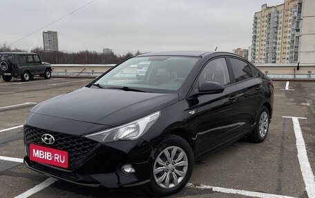 Hyundai Solaris II рестайлинг, 2021 год, 1 785 000 рублей, 1 фотография