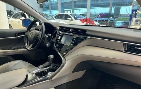 Toyota Camry, 2020 год, 3 199 900 рублей, 7 фотография