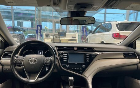 Toyota Camry, 2020 год, 3 199 900 рублей, 9 фотография