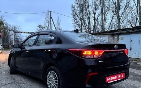 KIA Rio IV, 2017 год, 1 050 000 рублей, 3 фотография