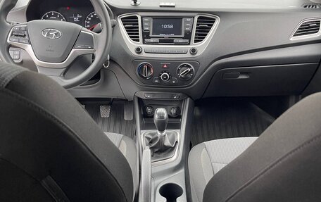 Hyundai Solaris II рестайлинг, 2021 год, 1 785 000 рублей, 16 фотография