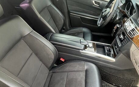 Mercedes-Benz E-Класс, 2013 год, 1 950 000 рублей, 4 фотография