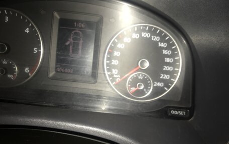 Volkswagen Caddy III рестайлинг, 2011 год, 670 000 рублей, 2 фотография