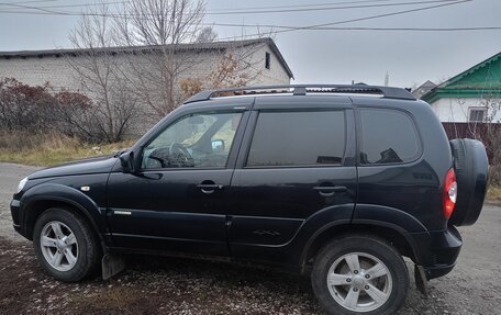 Chevrolet Niva I рестайлинг, 2014 год, 630 000 рублей, 3 фотография