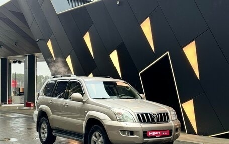 Toyota Land Cruiser Prado 120 рестайлинг, 2004 год, 1 790 000 рублей, 1 фотография