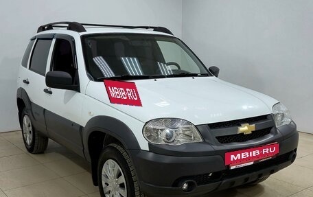 Chevrolet Niva I рестайлинг, 2019 год, 600 000 рублей, 3 фотография