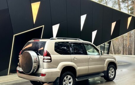 Toyota Land Cruiser Prado 120 рестайлинг, 2004 год, 1 790 000 рублей, 7 фотография