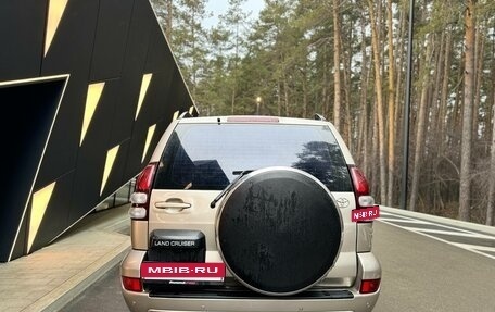 Toyota Land Cruiser Prado 120 рестайлинг, 2004 год, 1 790 000 рублей, 6 фотография