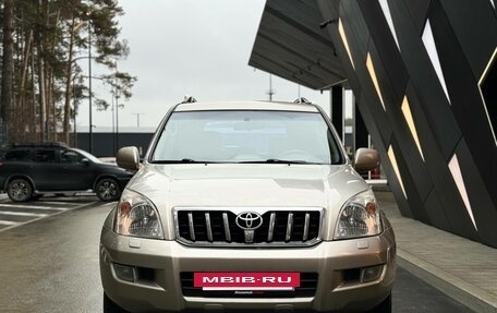 Toyota Land Cruiser Prado 120 рестайлинг, 2004 год, 1 790 000 рублей, 2 фотография