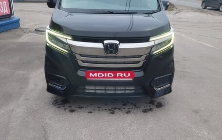 Honda Stepwgn IV, 2018 год, 2 590 000 рублей, 3 фотография