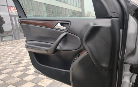 Mercedes-Benz C-Класс, 2005 год, 850 000 рублей, 16 фотография