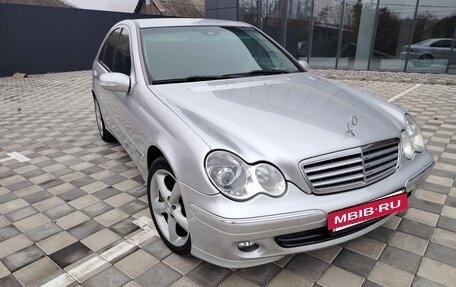 Mercedes-Benz C-Класс, 2005 год, 850 000 рублей, 8 фотография