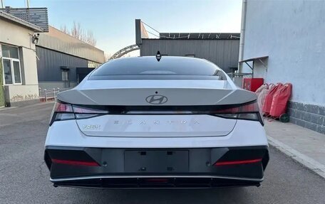 Hyundai Elantra, 2022 год, 1 600 000 рублей, 5 фотография