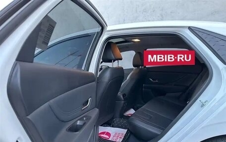 Hyundai Elantra, 2022 год, 1 600 000 рублей, 10 фотография