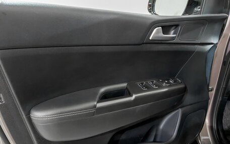 KIA Sportage IV рестайлинг, 2018 год, 2 190 000 рублей, 19 фотография