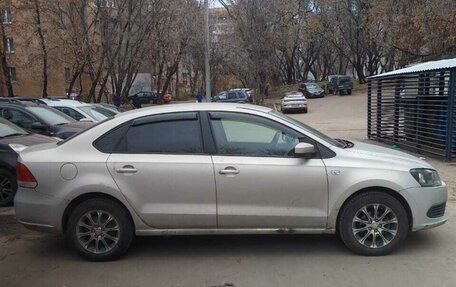 Volkswagen Polo VI (EU Market), 2011 год, 570 000 рублей, 2 фотография