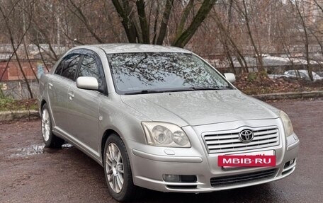Toyota Avensis III рестайлинг, 2004 год, 600 000 рублей, 2 фотография