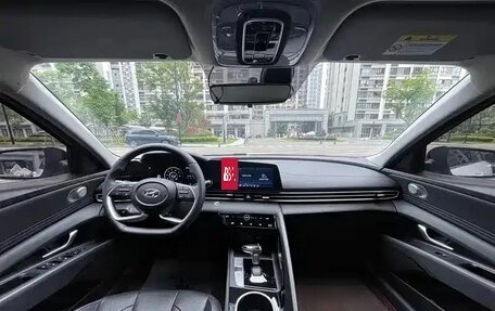 Hyundai Elantra, 2021 год, 1 085 100 рублей, 8 фотография