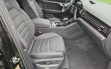 Volkswagen Touareg III, 2025 год, 10 800 000 рублей, 8 фотография