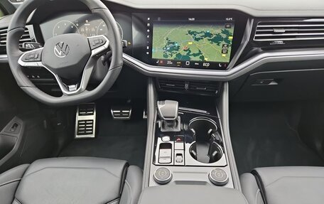 Volkswagen Touareg III, 2025 год, 10 800 000 рублей, 12 фотография